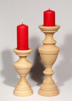 Kerzenstaender aus Holz BLBU