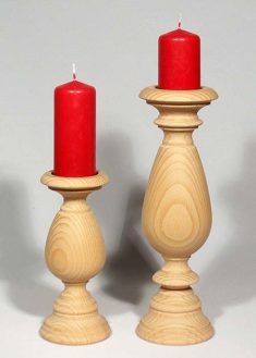 Kerzenstaender aus Holz BLDU